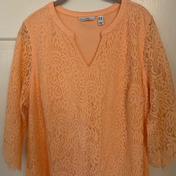 Isaac Mizrahi Tops - ISAAC MIZRAHI Peachy Lace Top V-Neck 3/4 Length Fringed Unlined Sleeves Size 1X